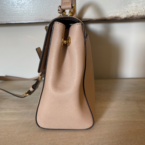 Michael Kors Crossbody - Picture 5 of 6